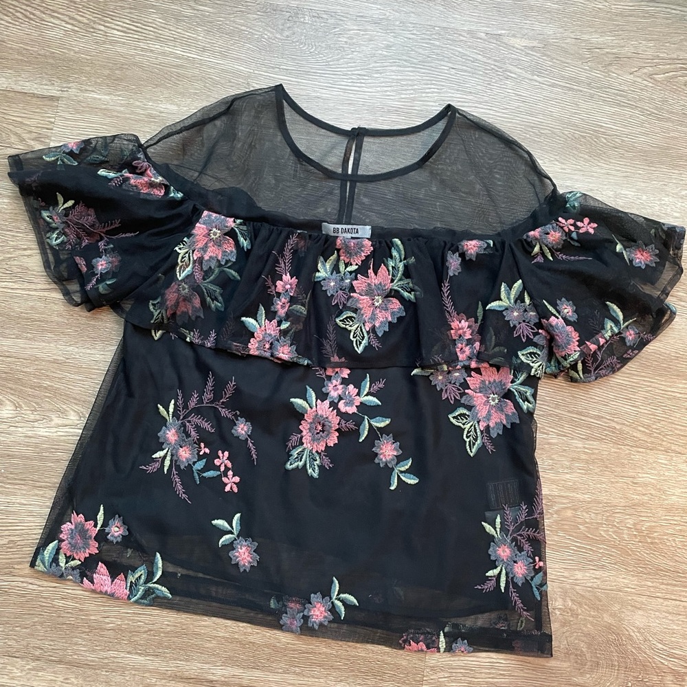 BB Dakota Mesh Floral top